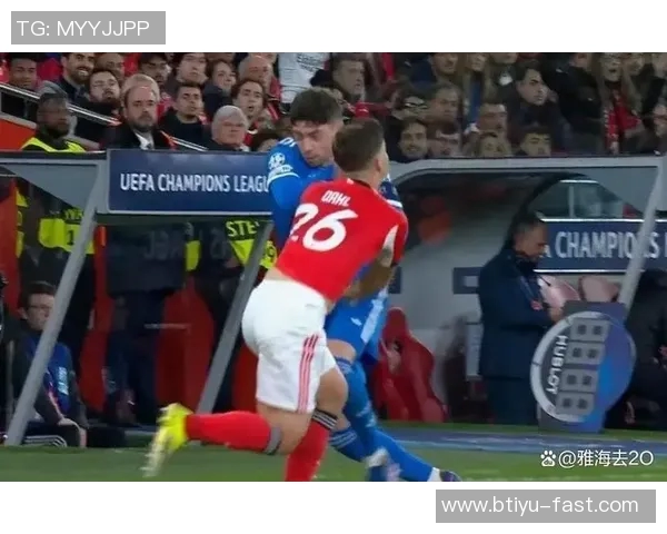 欧联杯热刺逆转本菲卡引争议判罚全场沸腾瞬间回顾