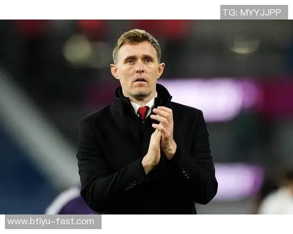 足总杯精彩对决曼联大胜国米红牌争议引发全场热议